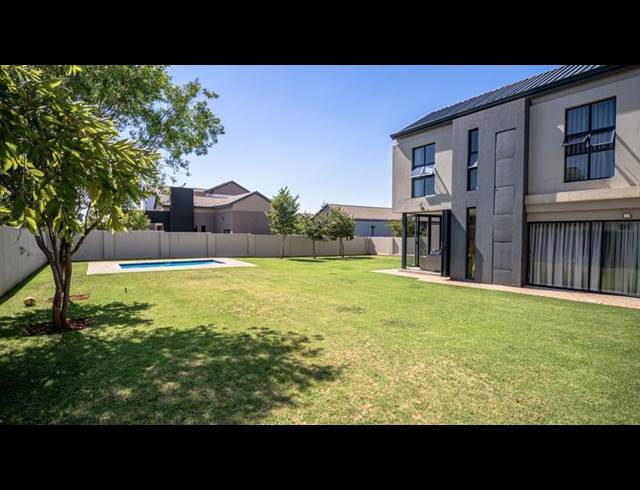 4 BEDROOM HOUSE FOR SALE IN MIDSTREAM MEADOWS